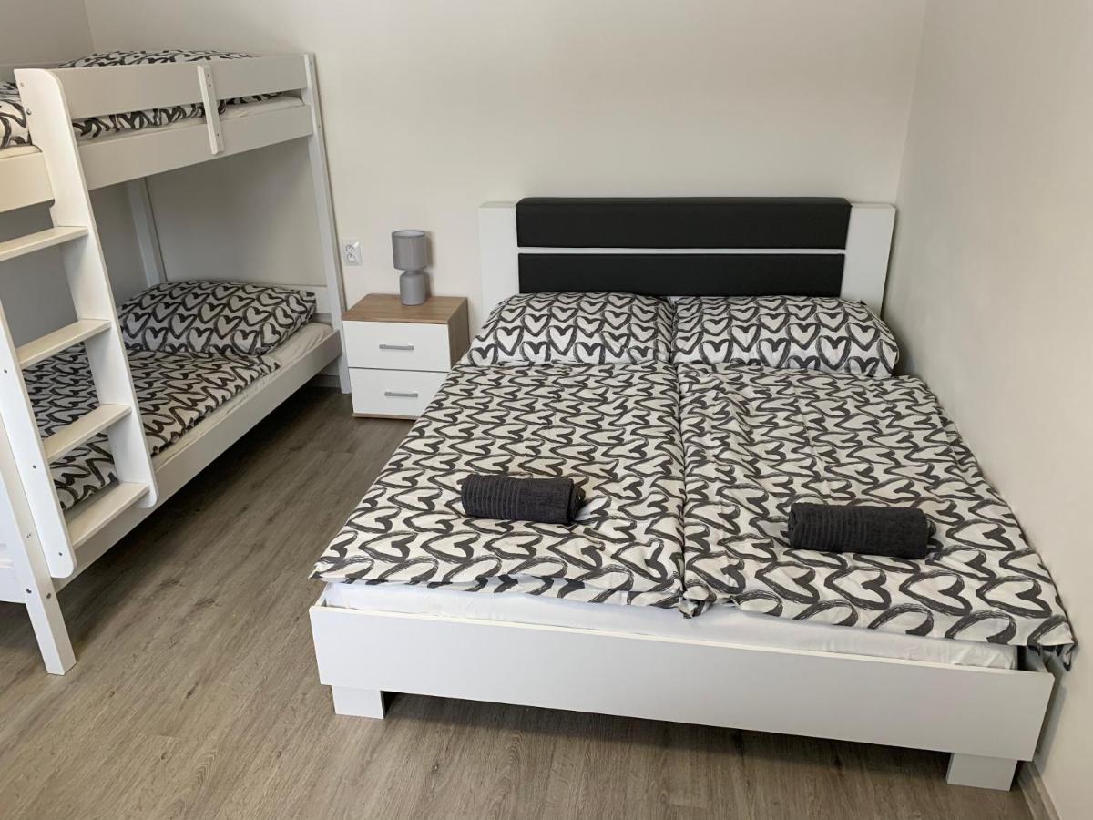 Apartman U Drahotu Pernink Екстер'єр фото